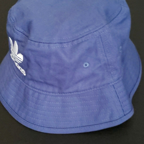 Adidas blue Bucket Hat - Picture 4 of 6